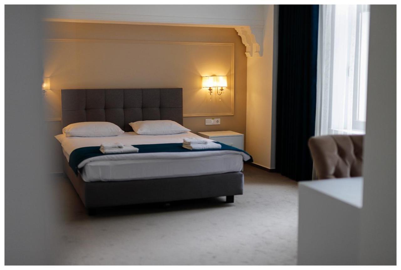 Vila Berlin Hotel Poiana Brasov Bagian luar foto