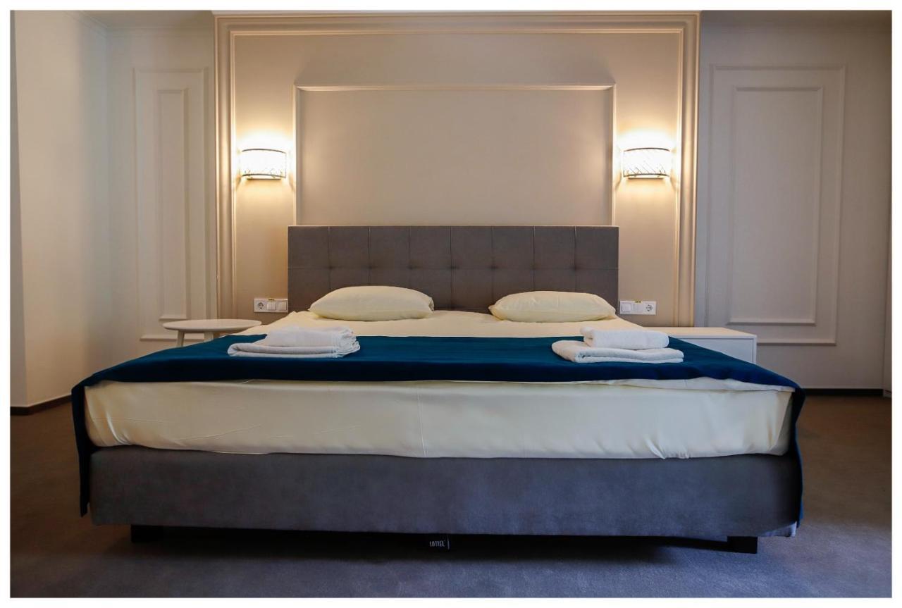 Vila Berlin Hotel Poiana Brasov Bagian luar foto