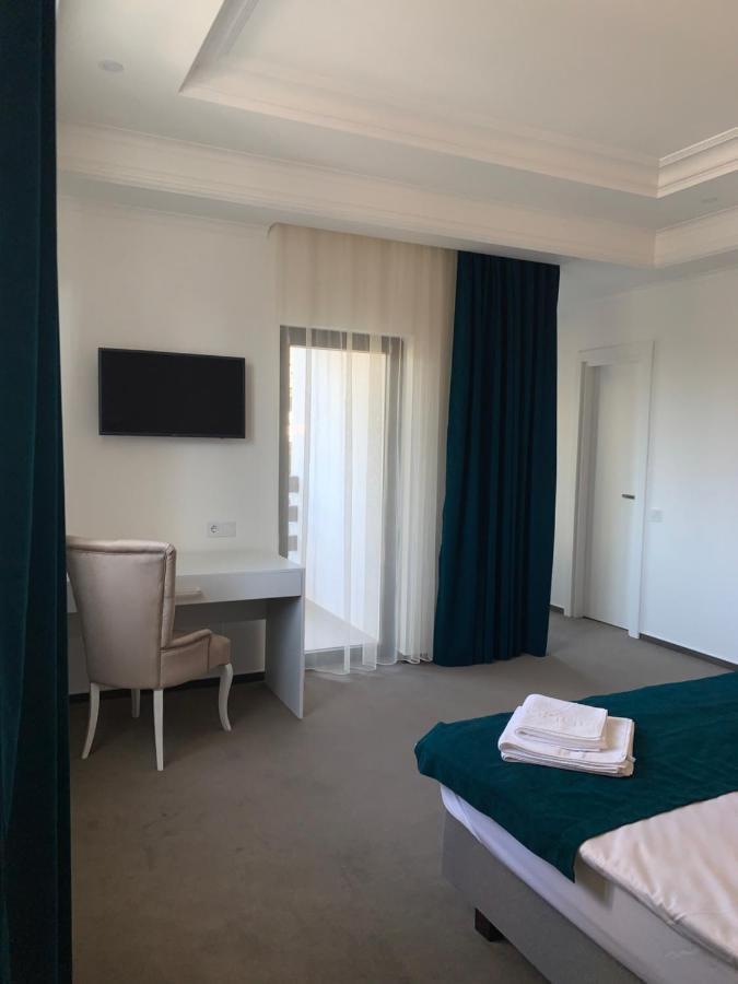 Vila Berlin Hotel Poiana Brasov Bagian luar foto