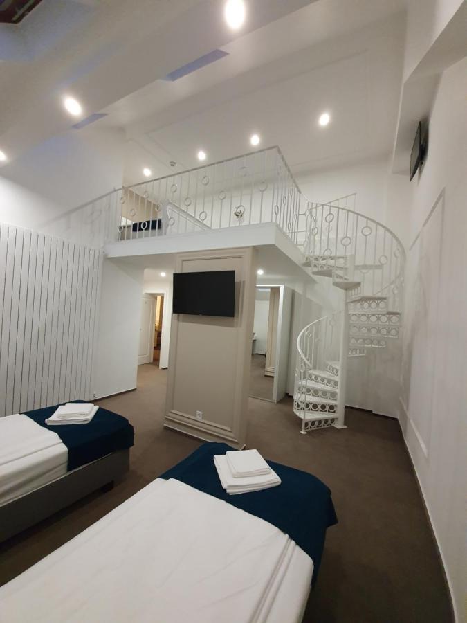 Vila Berlin Hotel Poiana Brasov Bagian luar foto