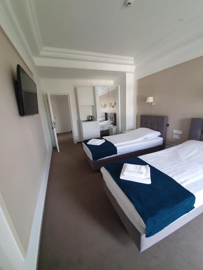 Vila Berlin Hotel Poiana Brasov Bagian luar foto