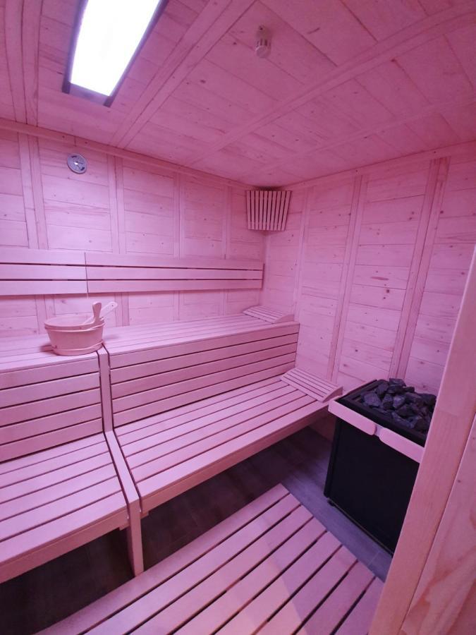 Vila Berlin Hotel Poiana Brasov Bagian luar foto