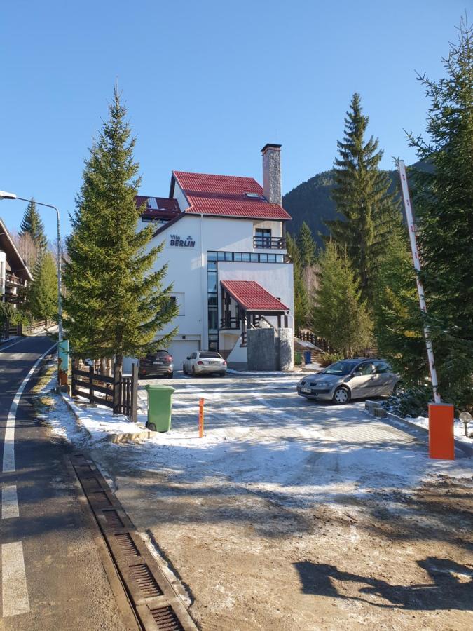 Vila Berlin Hotel Poiana Brasov Bagian luar foto
